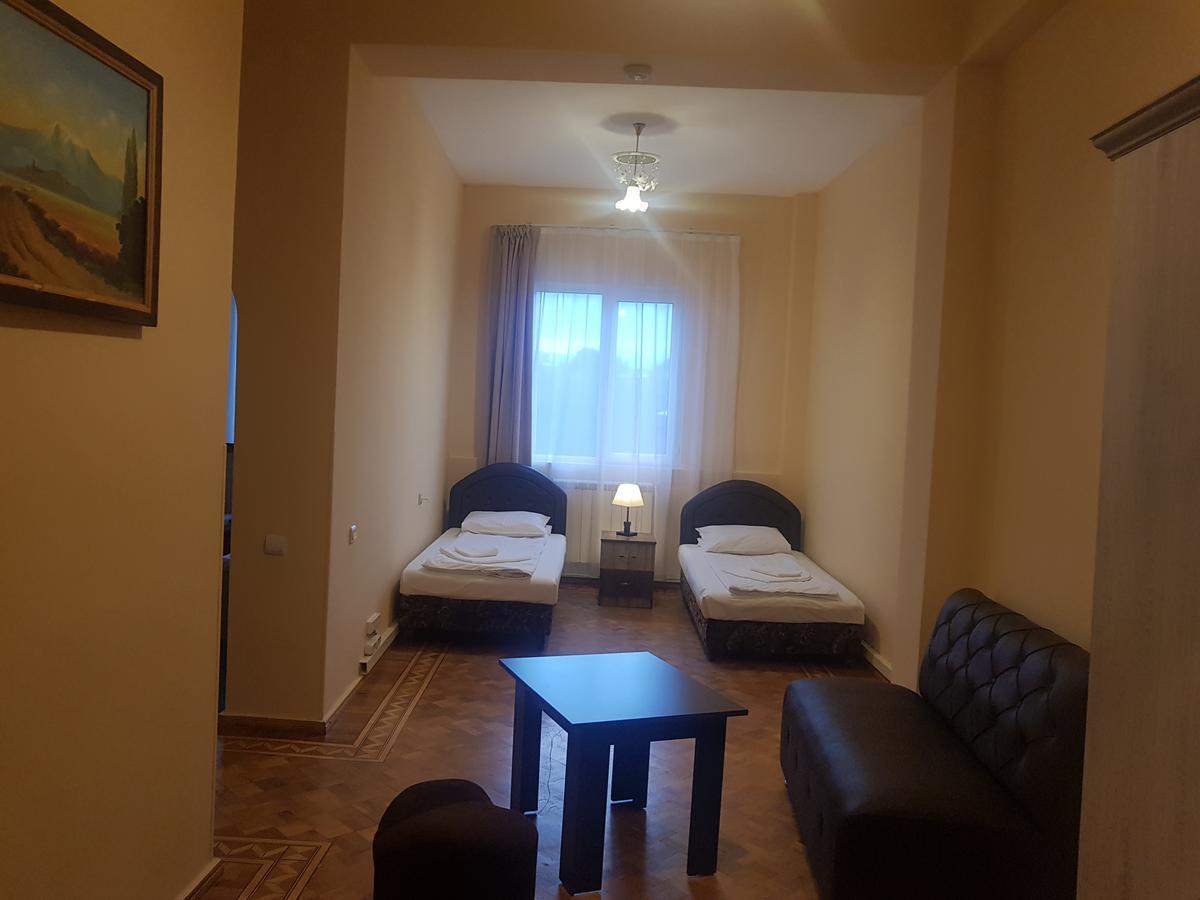Bloor Hotel Yerevan Luaran gambar